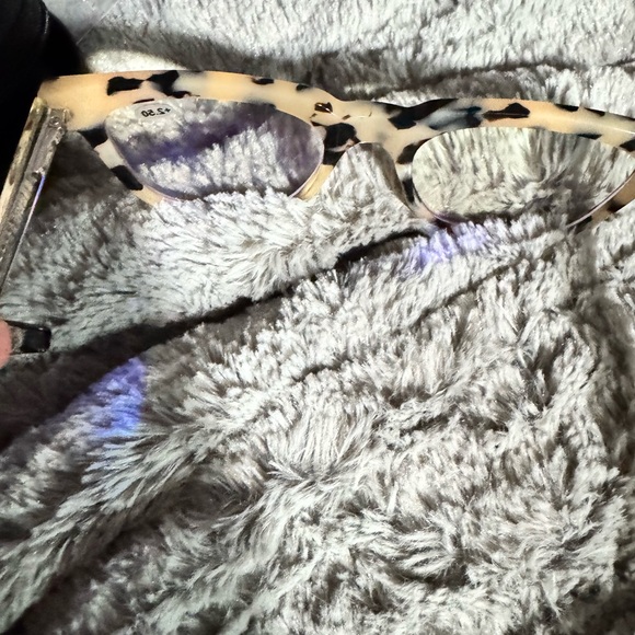 Arial Shiny Milky Tortoise Shell Blue Light Glasses +2.50 by MicroVision Optical - Picture 6 of 7